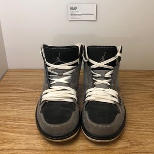 Used Jordan one flight size 10